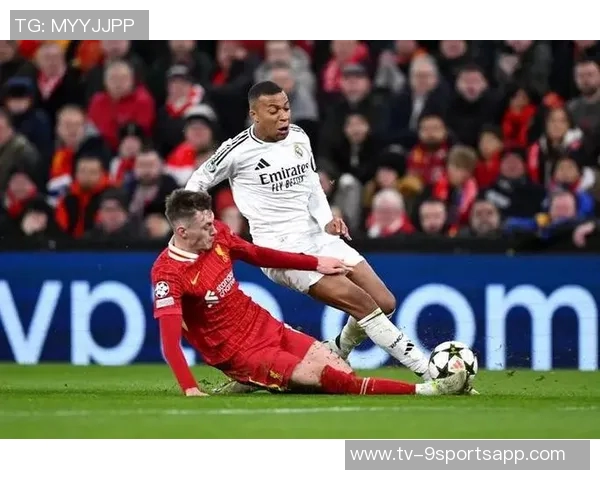 早报：利物浦强势反弹连胜皇马遭遇两连败挑战艰难