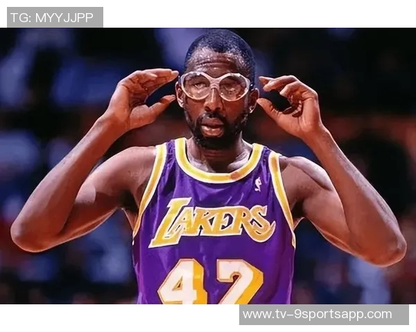 沃西称詹姆斯应撰写成功经验书籍继续震撼世界的篮球传奇之路 沃西称詹姆斯应撰写成功经验书籍继续震撼世界的篮球传奇之路